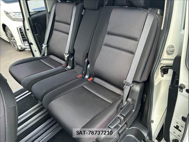 Nissan SERENA 2018-10 6642515-17