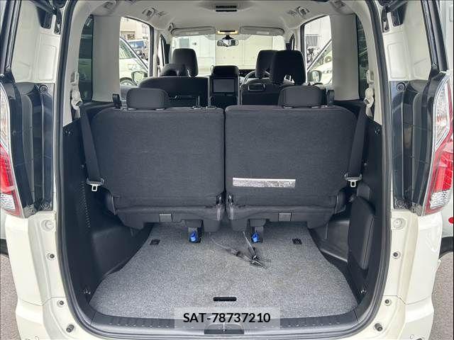 Nissan SERENA 2018-10 6642515-19