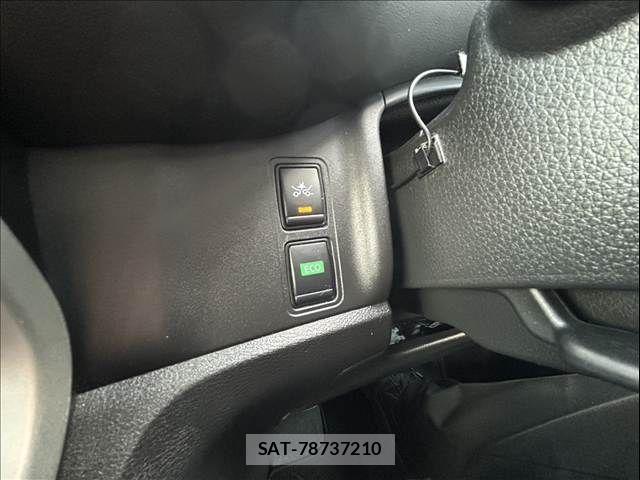 Nissan SERENA 2018-10 6642515-27