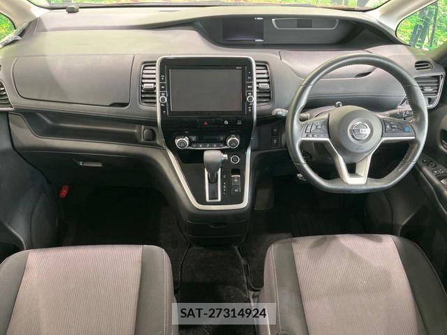 Nissan SERENA 2017-11 6673591-1