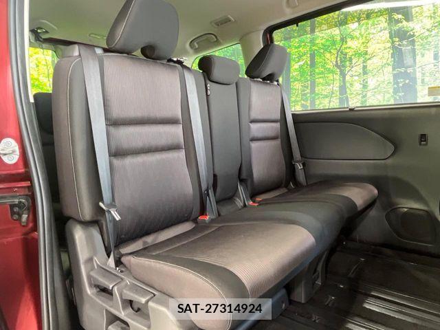 Nissan SERENA 2017-11 6673591-8