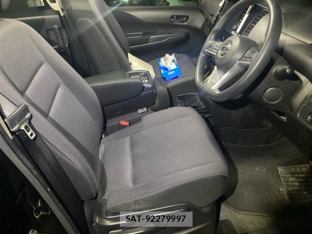 Nissan SERENA 2018-06 6673602-9