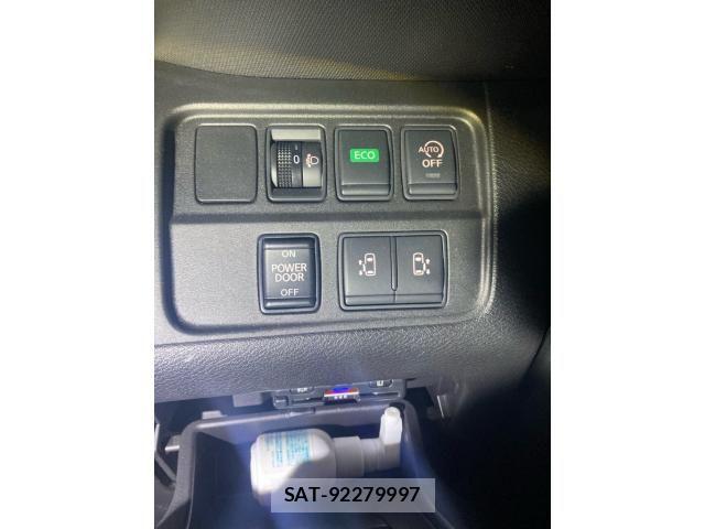 Nissan SERENA 2018-06 6673602-12