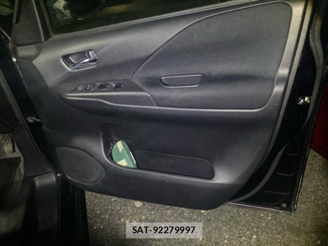 Nissan SERENA 2018-06 6673602-8