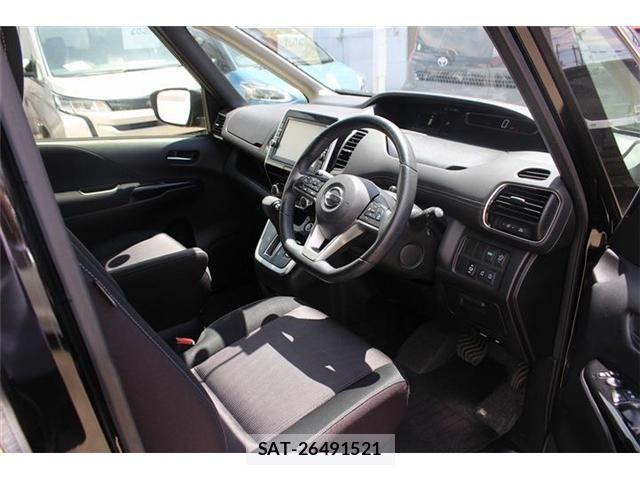 Nissan SERENA 2016-10 6673582-24