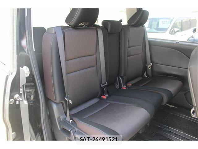 Nissan SERENA 2016-10 6673582-27