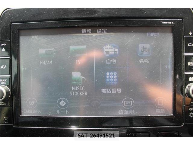 Nissan SERENA 2016-10 6673582-3