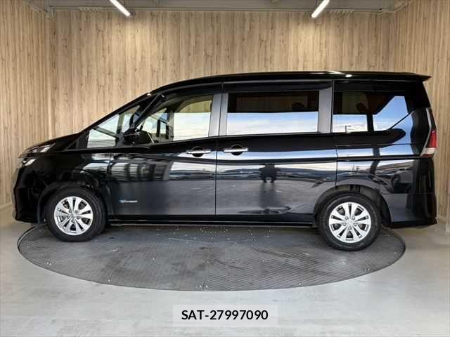 Nissan SERENA 2017-04 6673596-23