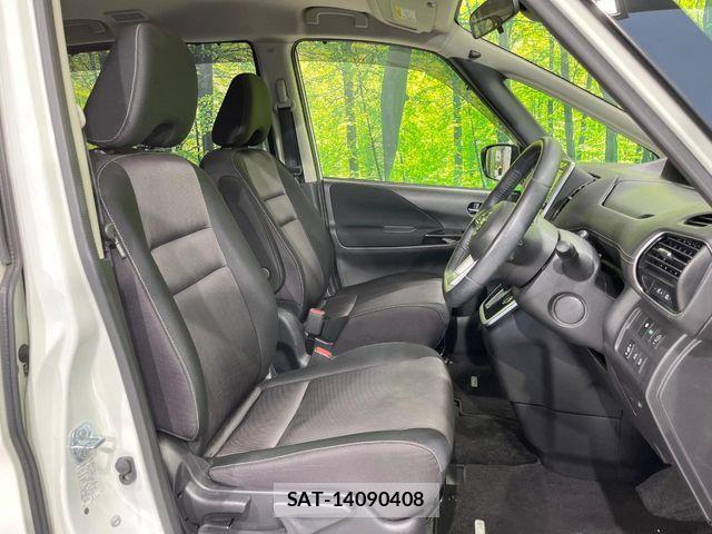 Nissan SERENA 2017-01 6673566-8