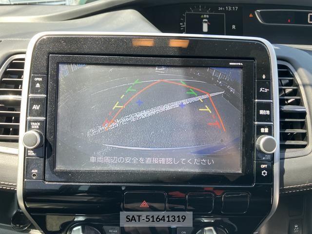 Nissan SERENA 2017-08 6673595-7