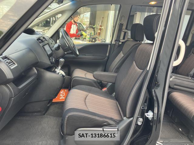 Nissan SERENA 2015-04 6673606-4