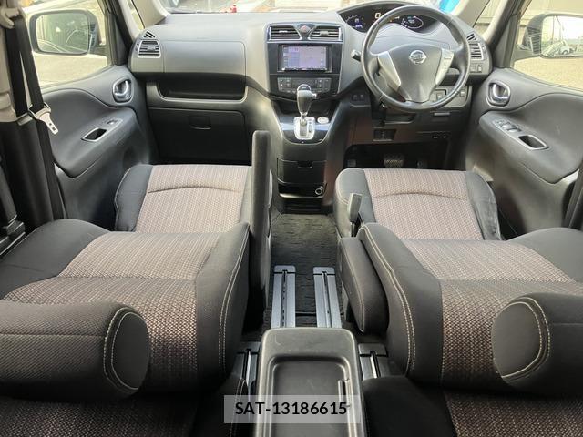 Nissan SERENA 2015-04 6673606-5