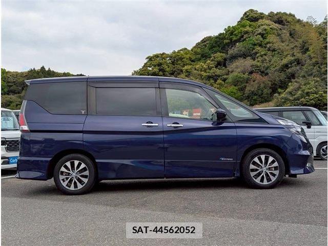 Nissan SERENA 2017-03 6673567-9