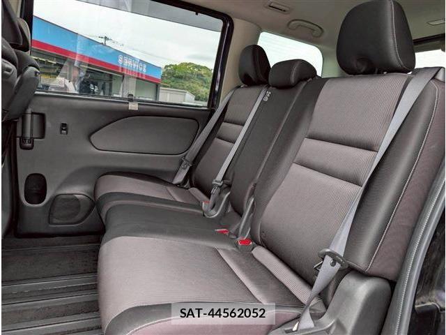 Nissan SERENA 2017-03 6673567-14