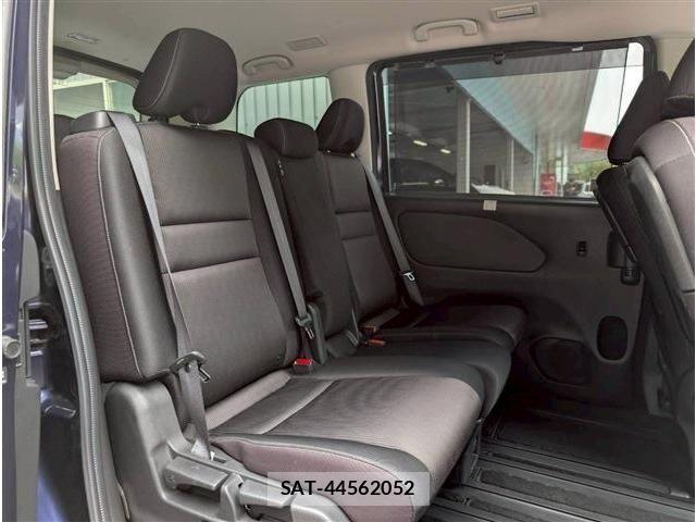 Nissan SERENA 2017-03 6673567-15