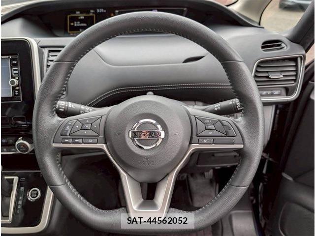 Nissan SERENA 2017-03 6673567-20