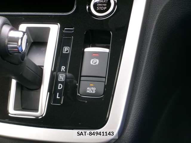 Nissan SERENA 2018-01 6677979-18