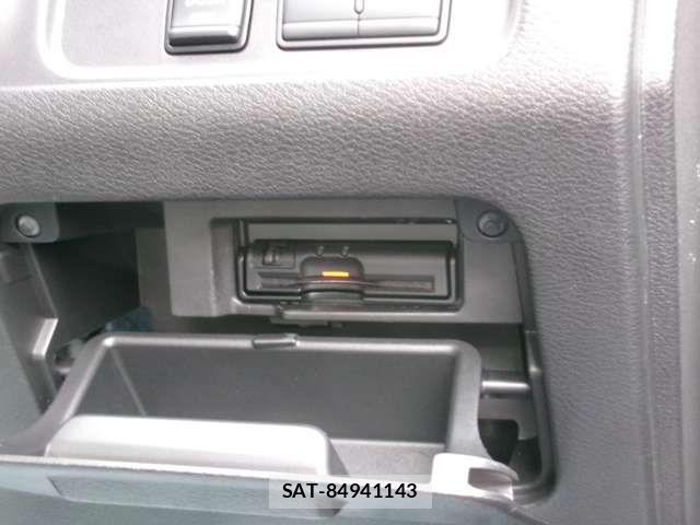 Nissan SERENA 2018-01 6677979-20