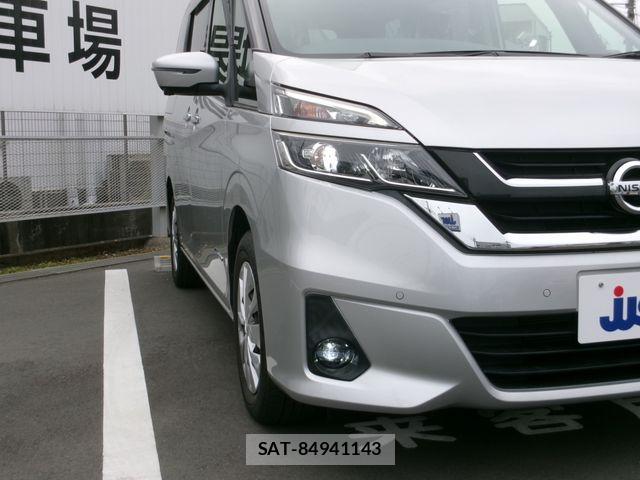 Nissan SERENA 2018-01 6677979-24