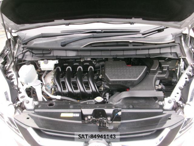Nissan SERENA 2018-01 6677979-25