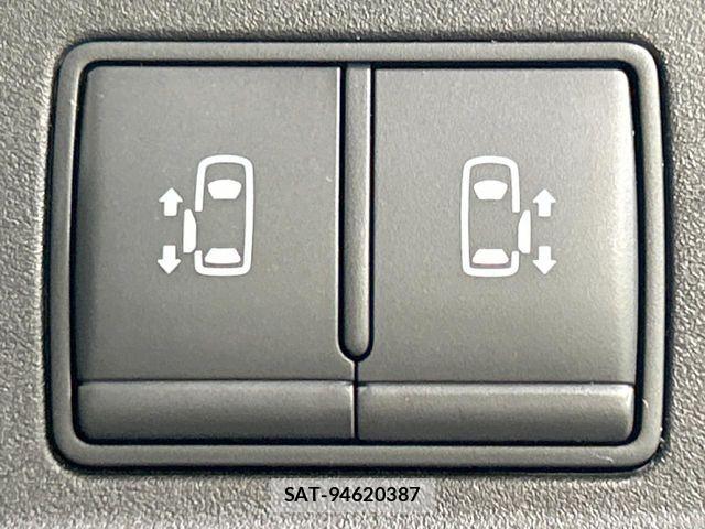 Nissan SERENA 2017-04 6678007-6