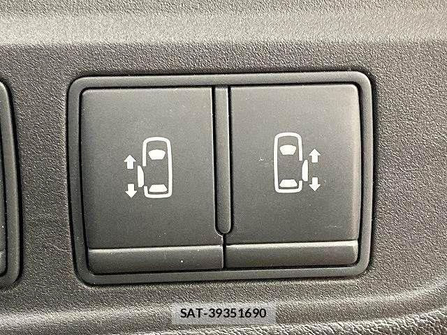 Nissan SERENA 2017-03 6678004-10