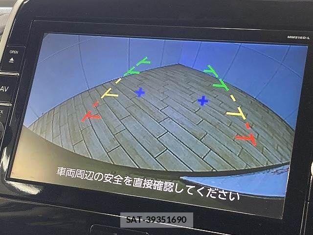 Nissan SERENA 2017-03 6678004-3