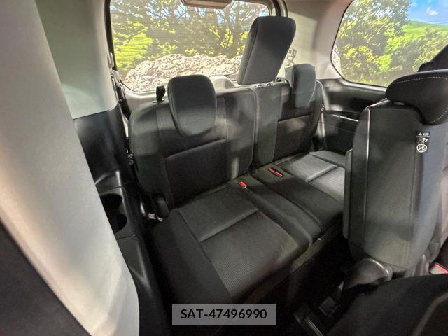 Nissan SERENA 2017-09 6678020-9