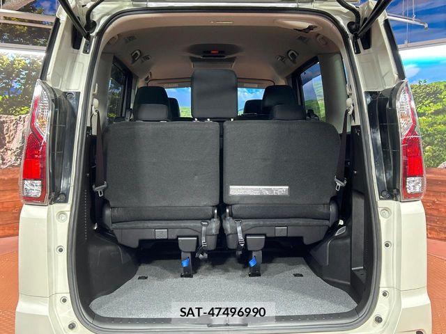 Nissan SERENA 2017-09 6678020-10