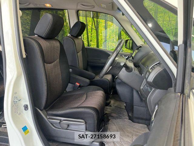 Nissan SERENA 2015-05 6678005-7
