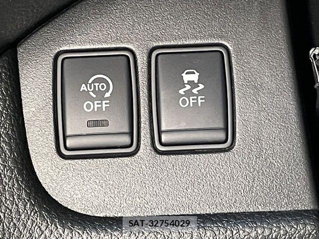 Nissan SERENA 2014-12 6678014-20