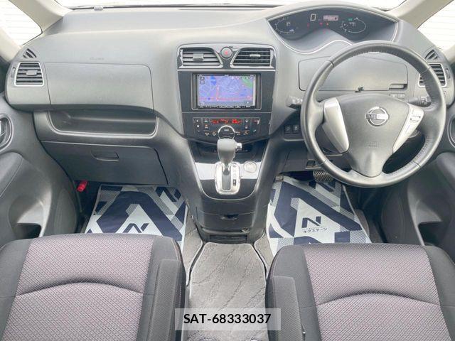 Nissan SERENA 2013-05 6678036-1