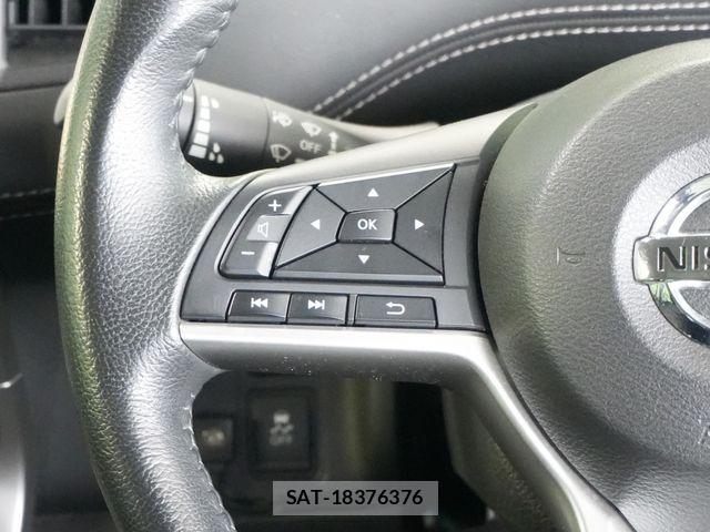 Nissan SERENA 2016-08 6677993-12