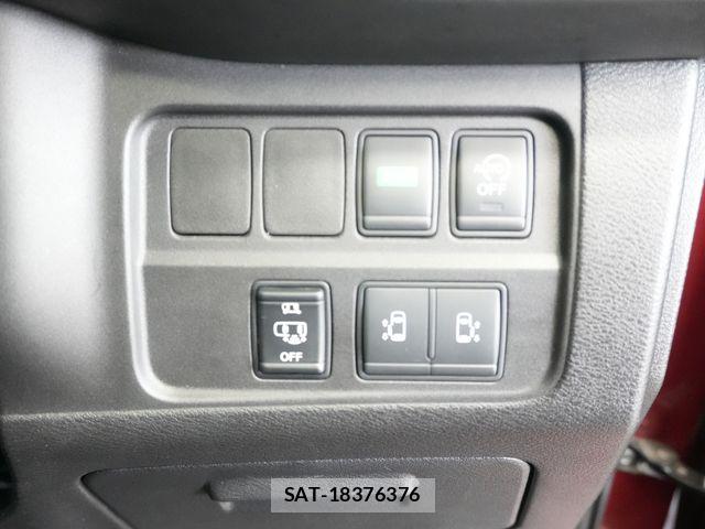 Nissan SERENA 2016-08 6677993-17