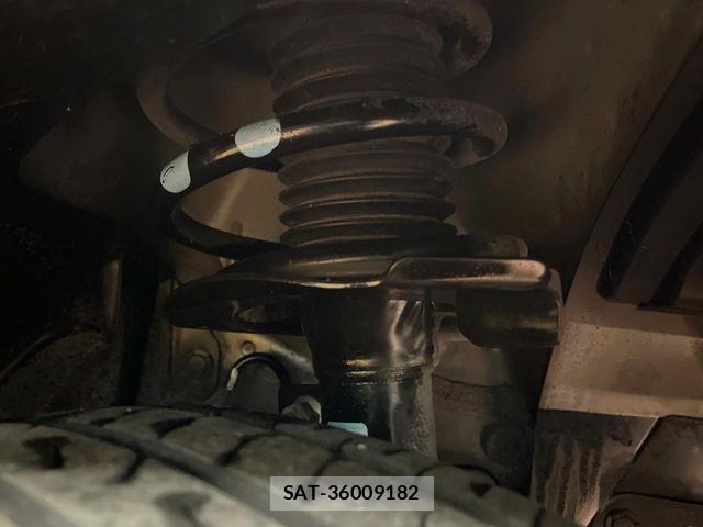 Nissan SERENA 2016-04 6678030-19