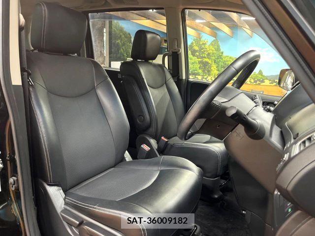 Nissan SERENA 2016-04 6678030-7
