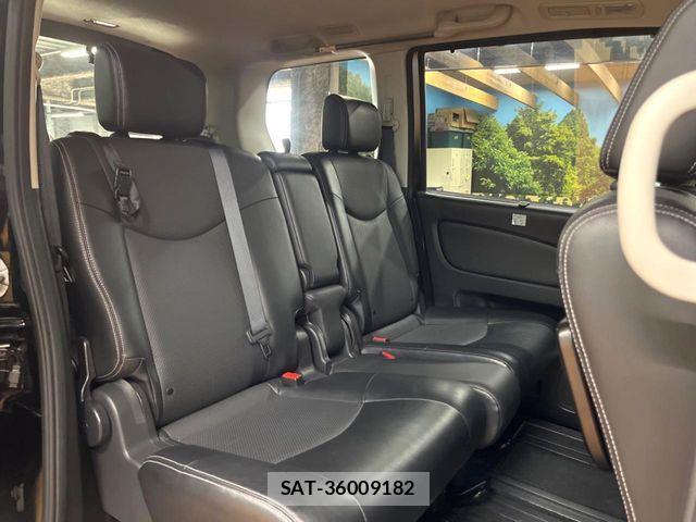 Nissan SERENA 2016-04 6678030-8
