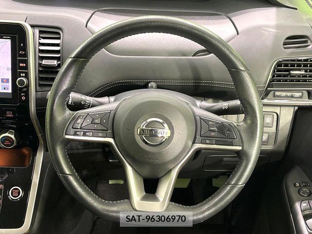 Nissan SERENA 2017-06 6677990-11