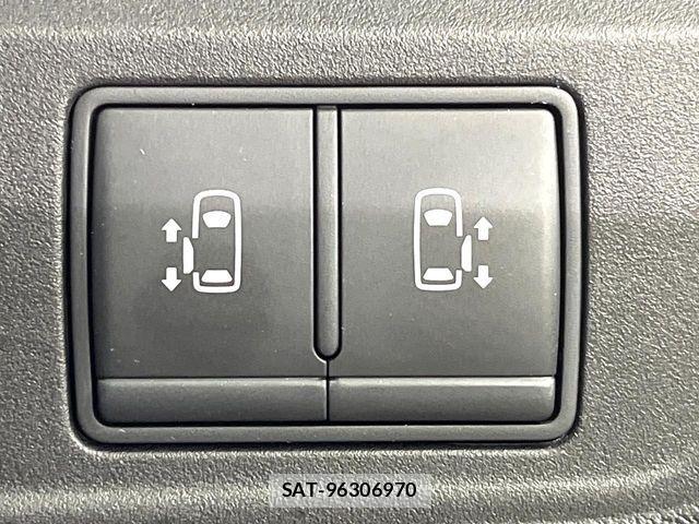 Nissan SERENA 2017-06 6677990-5