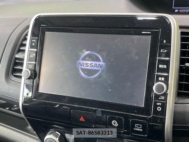 Nissan SERENA 2018-02 6677980-4