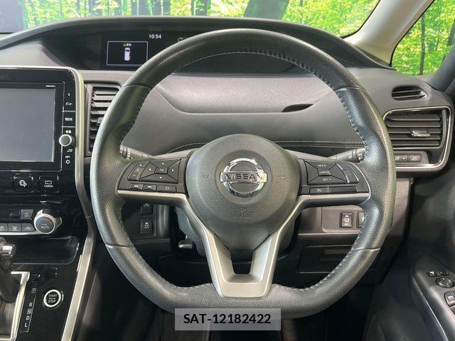 Nissan SERENA 2017-04 6678001-12