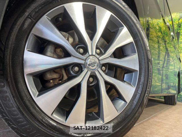 Nissan SERENA 2017-04 6678001-14