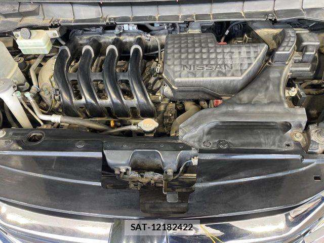 Nissan SERENA 2017-04 6678001-19