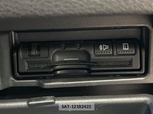 Nissan SERENA 2017-04 6678001-7