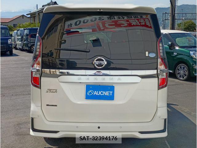 Nissan SERENA 2021-11 6682863-4