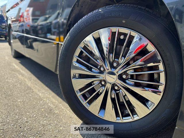Nissan SERENA 2016-12 6691258-26