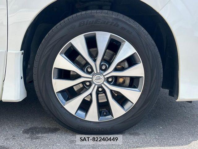 Nissan SERENA 2017-09 6717246-14