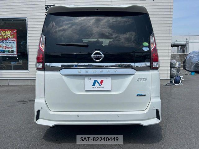 Nissan SERENA 2017-09 6717246-16