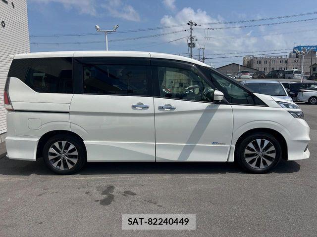 Nissan SERENA 2017-09 6717246-17