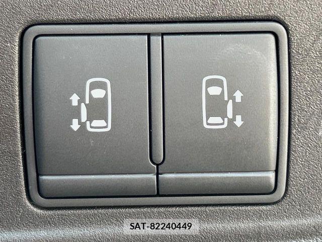 Nissan SERENA 2017-09 6717246-5